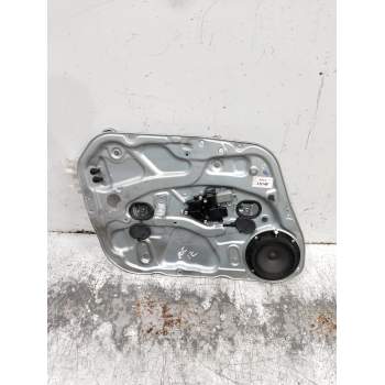 ELEVALUNAS DELANTERO IZQUIERDO 824702L050 5P