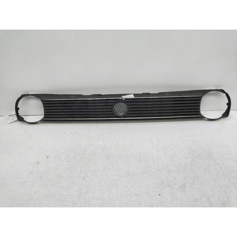 Recambio de rejilla delantera para volkswagen polo (801/803) referencia OEM IAM   