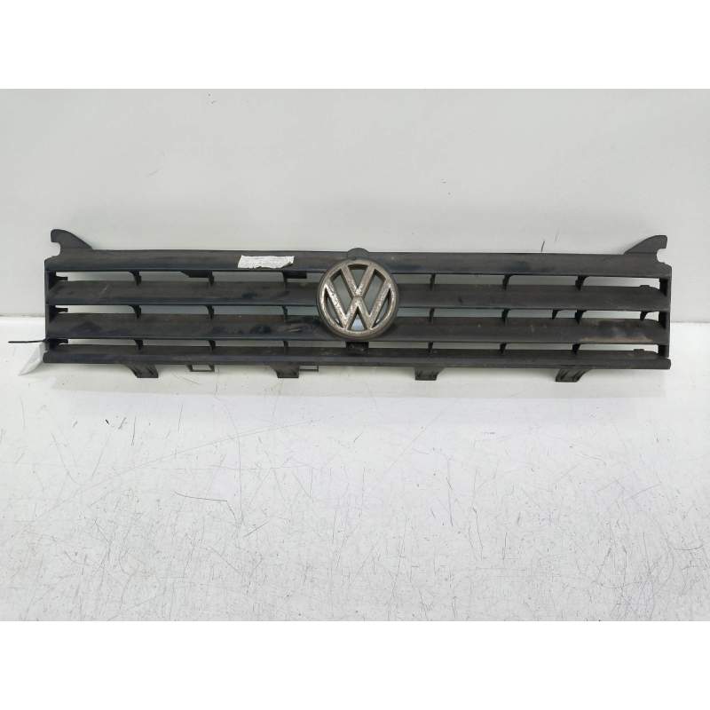Recambio de rejilla delantera para volkswagen santana (327) referencia OEM IAM   
