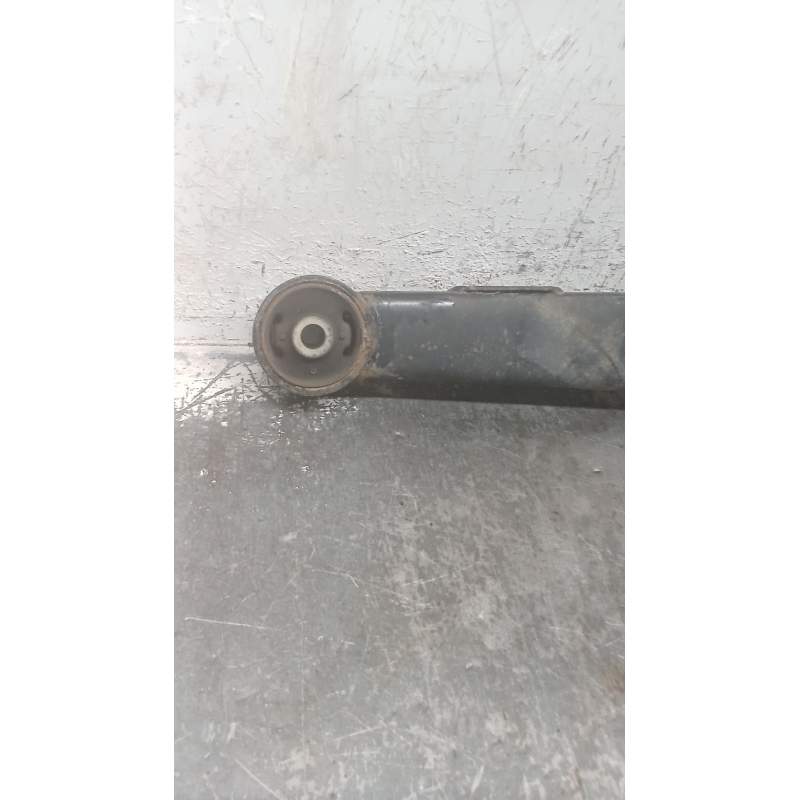 Recambio de brazo suspension inferior trasero derecho para citroën c-zero referencia OEM IAM   