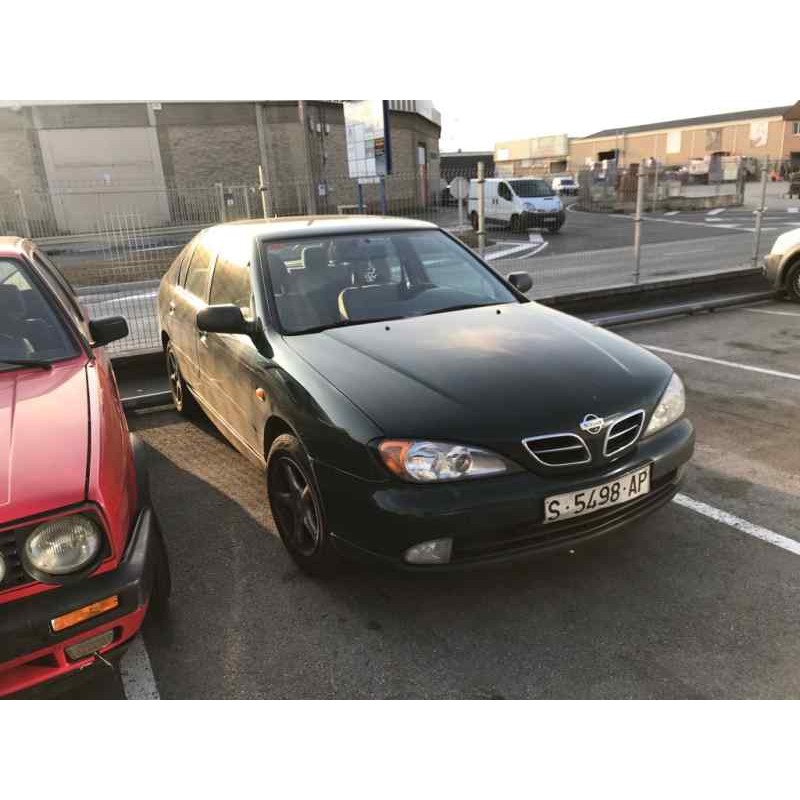 nissan primera berlina (p11) del año 2000