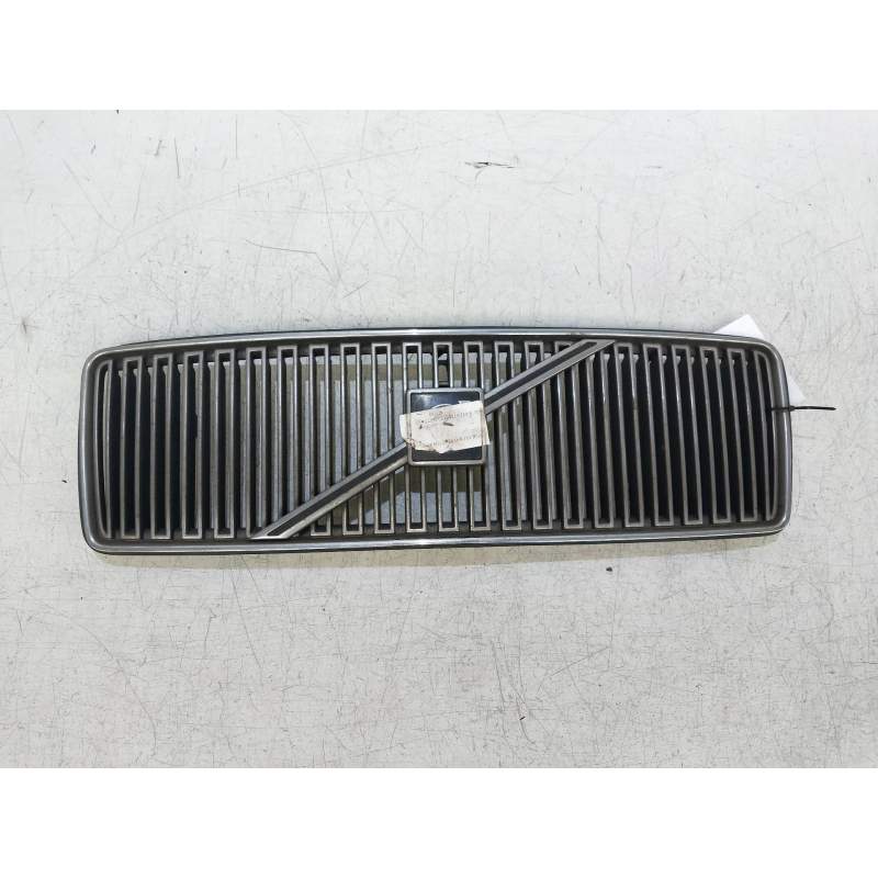 Recambio de rejilla delantera para volvo serie 850 2.5 turbodiesel referencia OEM IAM   