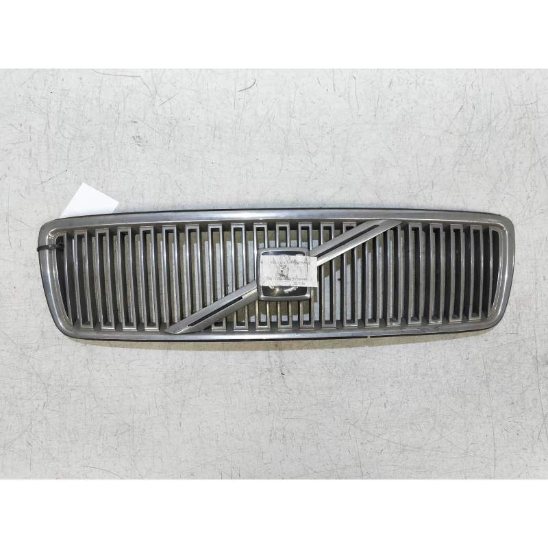 Recambio de rejilla delantera para volvo v70 familiar 2.4 turbo cat referencia OEM IAM   