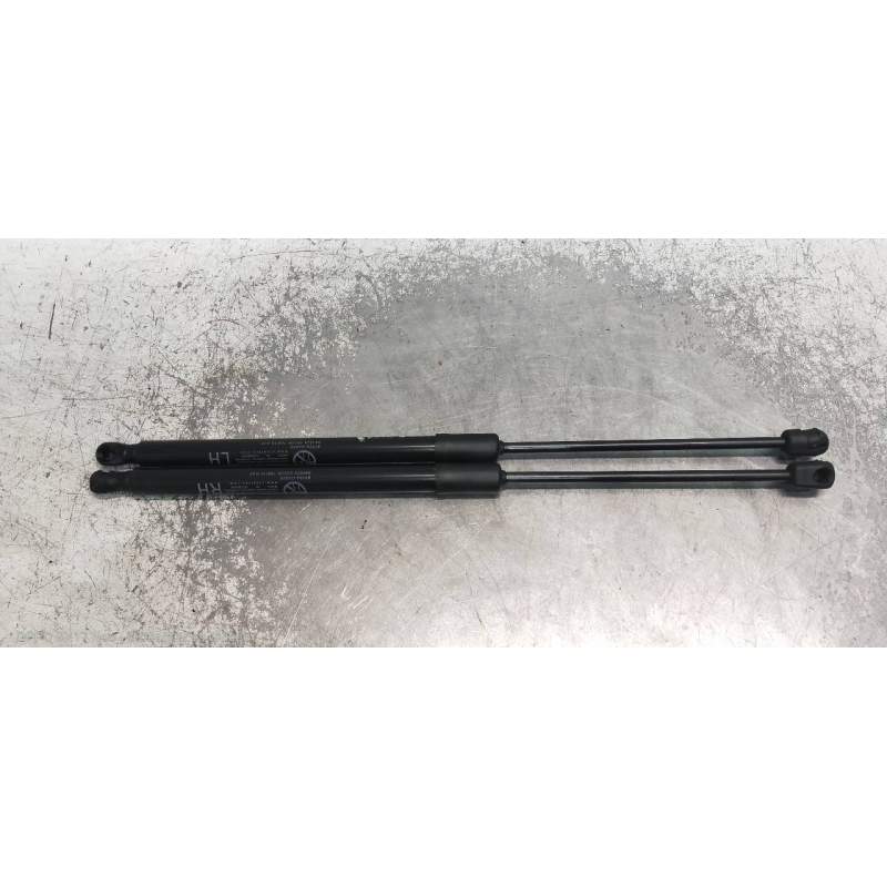 Recambio de amortiguadores maletero / porton para hyundai i30 (pd) essence referencia OEM IAM 81780G4000 81770G4000 2016