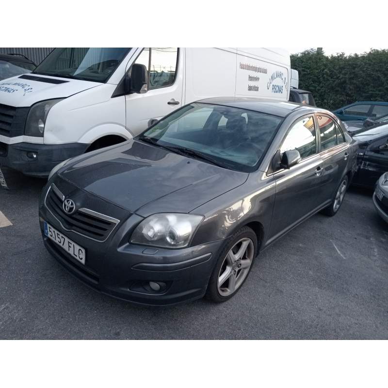 TOYOTA AVENSIS BERLINA (T25)