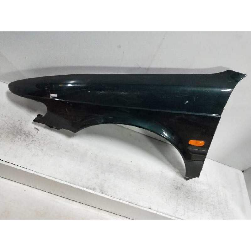 Recambio de aleta delantera izquierda para saab 900 berlina 2.0 cat referencia OEM IAM   