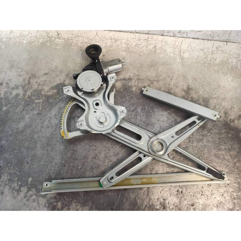Recambio de elevalunas delantero derecho para toyota yaris live referencia OEM IAM 857100D100 973582100 