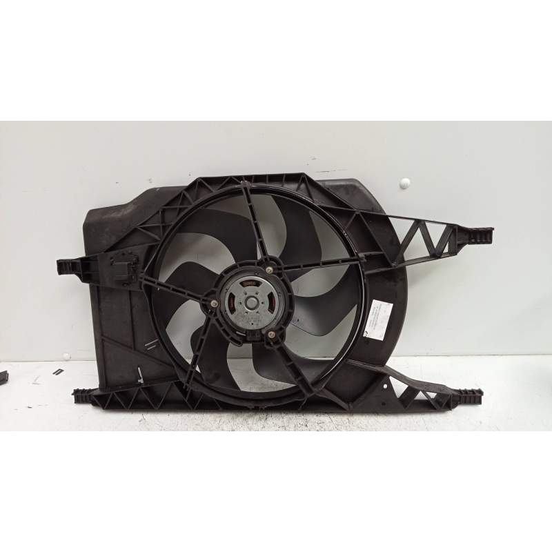Recambio de electroventilador para renault laguna ii (bg0) authentique referencia OEM IAM 8200025635 22DCI 2002