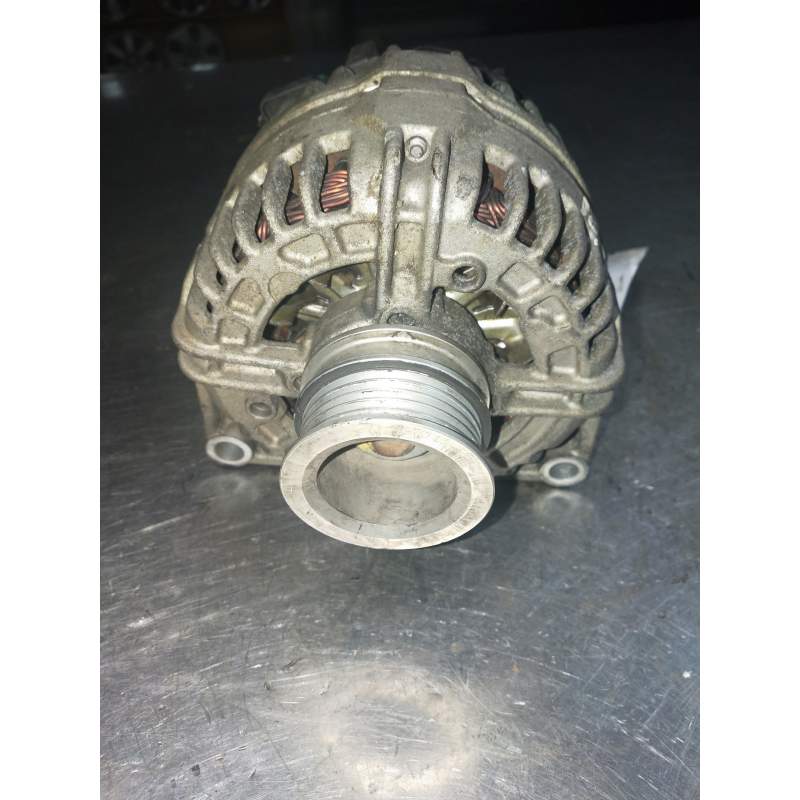 Recambio de alternador para opel astra gtc sport referencia OEM IAM 0124425020  