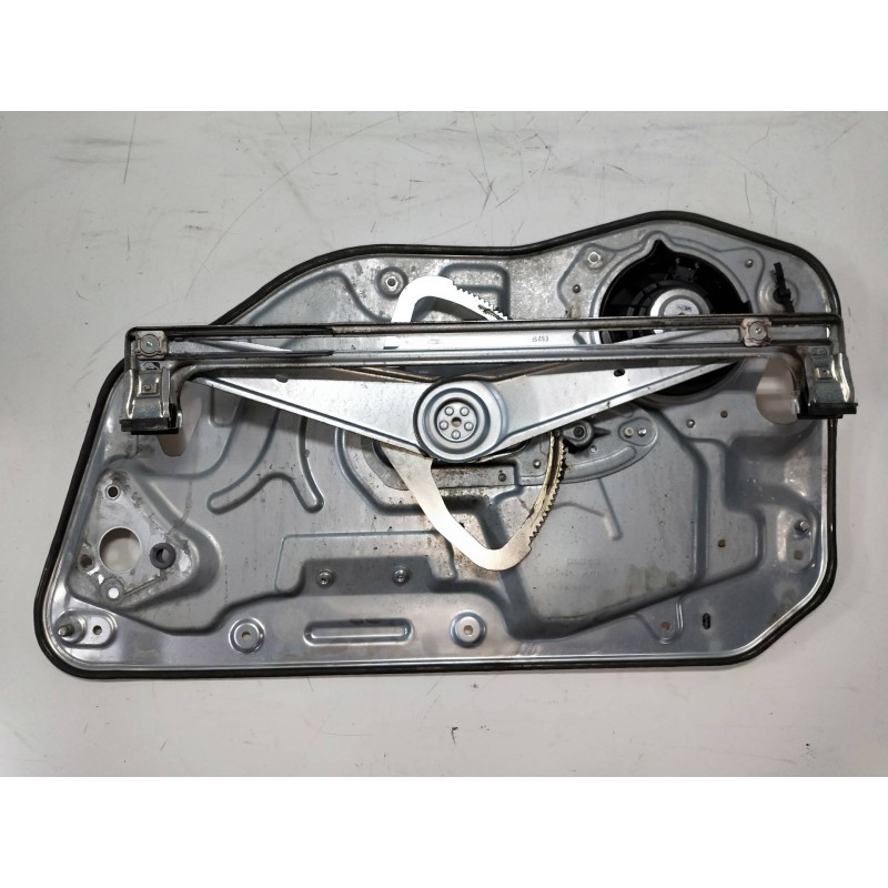 Recambio de elevalunas delantero izquierdo para volvo v50 familiar 2.0 d kinetic referencia OEM IAM 30773901AA 31253513 5P