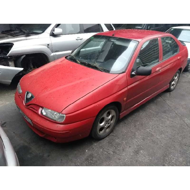 alfa romeo 146 del año 2000