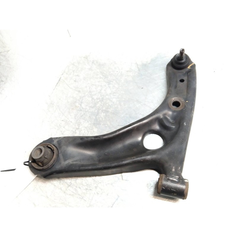 Recambio de brazo suspension inferior delantero izquierdo para toyota aygo (kgb/wnb) básico referencia OEM IAM   