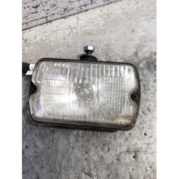 FARO ANTINIEBLA IZQUIERDO 