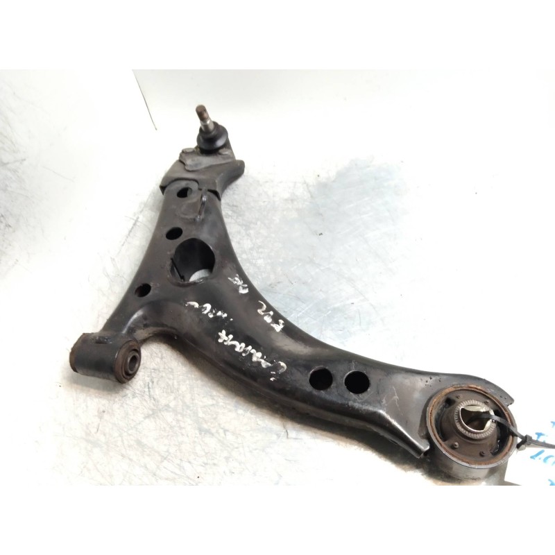 Recambio de brazo suspension inferior delantero derecho para toyota carina (t19) referencia OEM IAM   