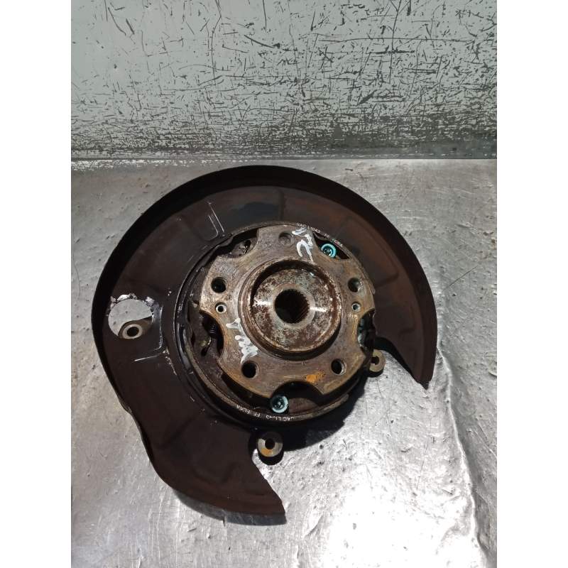 Recambio de mangueta trasera izquierda para ssangyong rodius i 2.7 xdi referencia OEM IAM  27XDI 2005