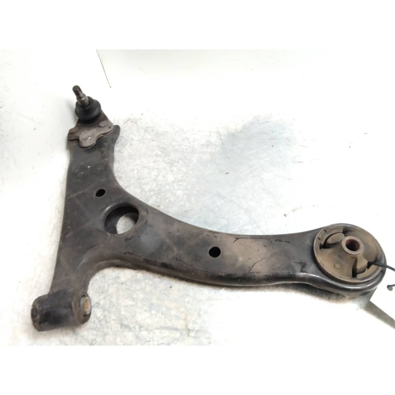 Recambio de brazo suspension inferior delantero derecho para toyota corolla verso (r1) 2.2 d-4d luna referencia OEM IAM   