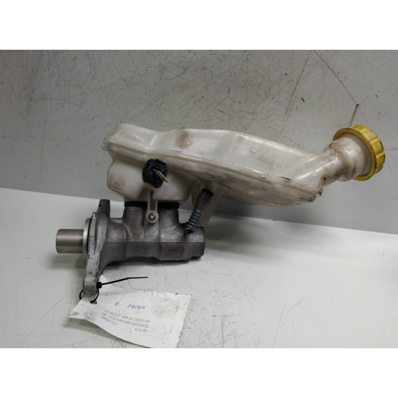 Recambio de bomba freno para peugeot 208 allure referencia OEM IAM 4601R9  