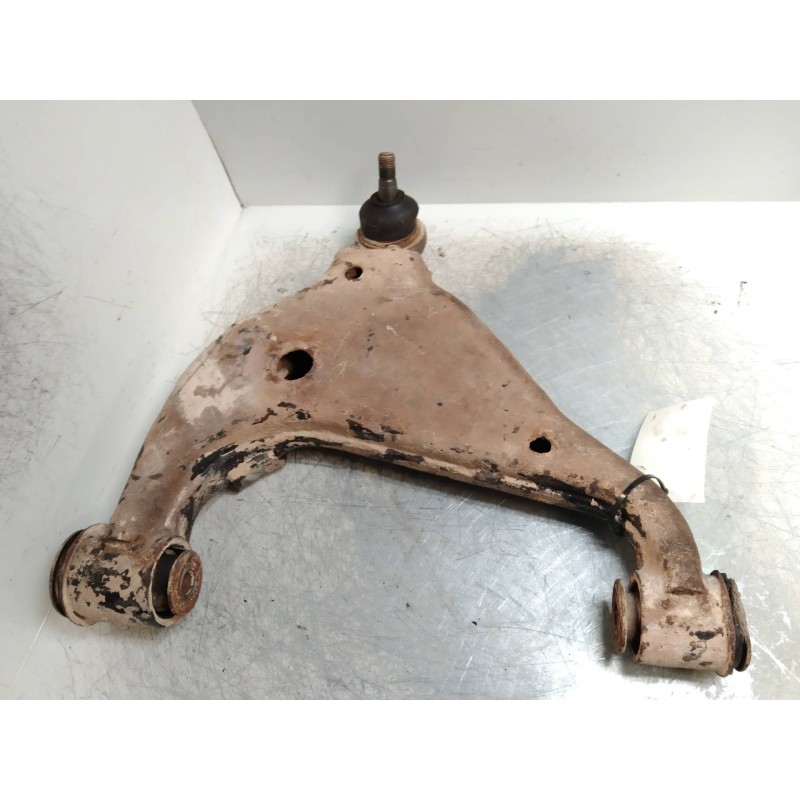 Recambio de brazo suspension inferior delantero derecho para toyota hilux (kun) single cab referencia OEM IAM   