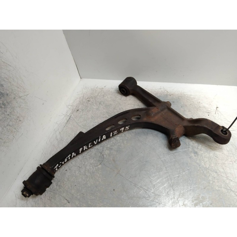 Recambio de brazo suspension inferior delantero izquierdo para toyota previa 2.4 referencia OEM IAM   