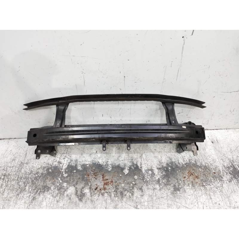 Recambio de refuerzo paragolpes delantero para volkswagen passat berlina (3c2) referencia OEM IAM   2005