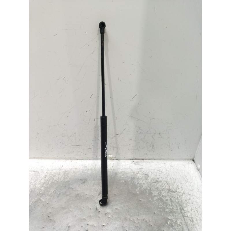 Recambio de amortiguadores capo para audi a3 (8l1) 1.9 tdi referencia OEM IAM 8L0823359  2000