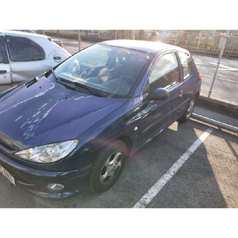 peugeot 206 berlina del año 2001