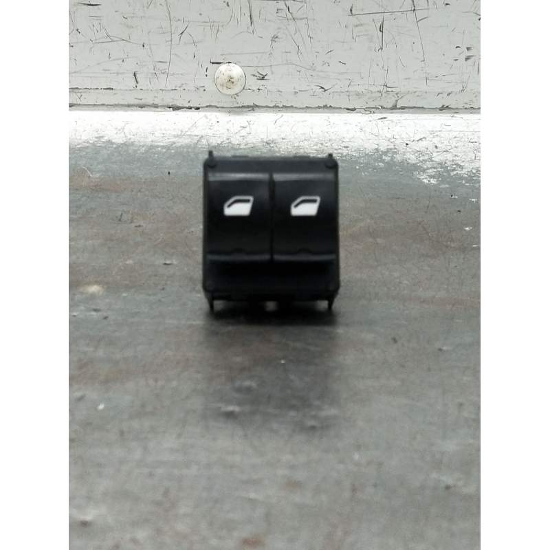 Recambio de mando elevalunas delantero izquierdo para peugeot 208 i (ca_, cc_) 1.6 hdi / bluehdi 75 referencia OEM IAM 96664313Z