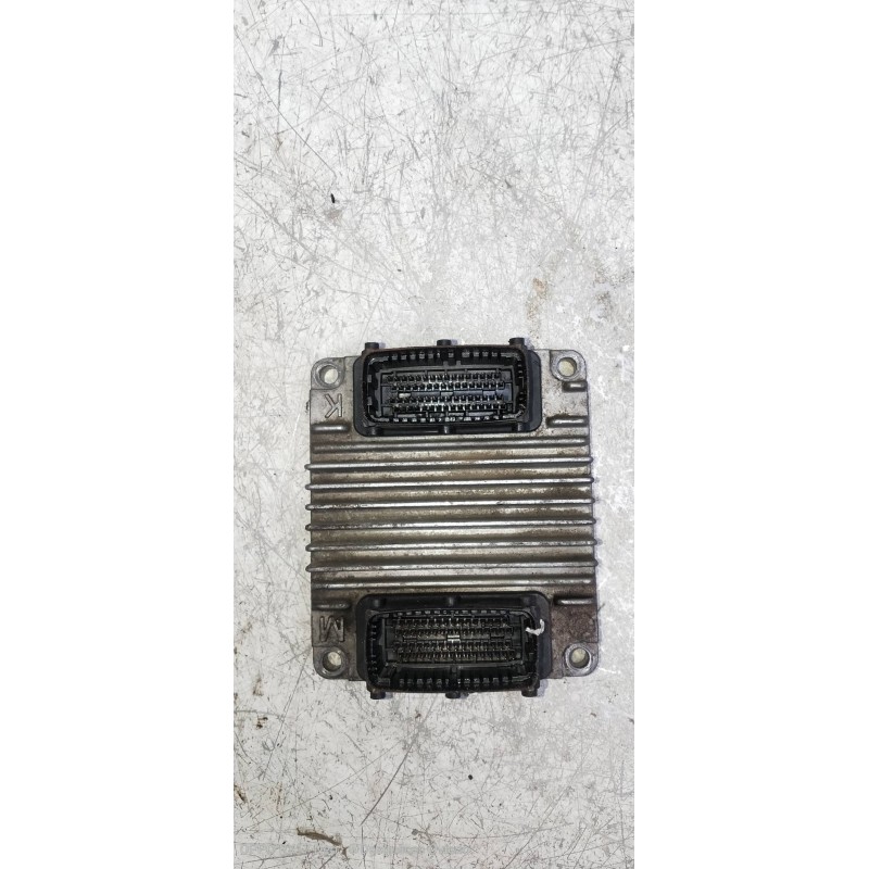 Recambio de centralita motor uce para opel corsa c club referencia OEM IAM 09391259 8972333707 