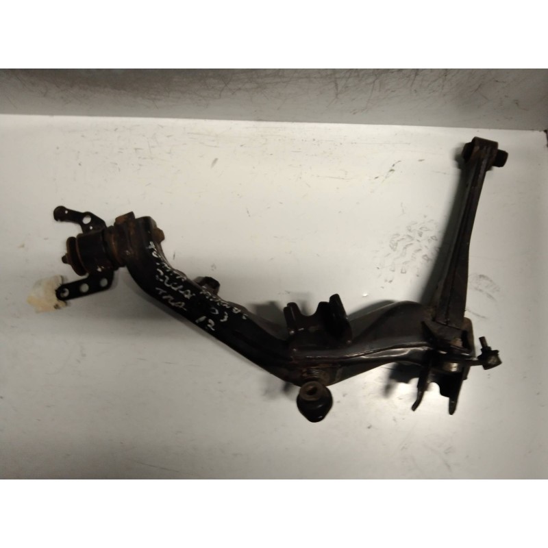 Recambio de brazo suspension inferior trasero izquierdo para toyota avensis berlina (t25) 2.2 d-4d cat referencia OEM IAM   