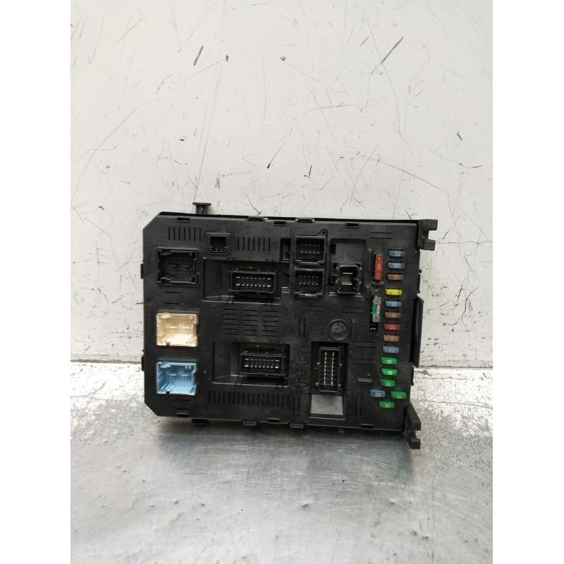 Recambio de caja reles / fusibles para peugeot 307 (3a/c) 2.0 hdi 135 referencia OEM IAM BSI2004H05  