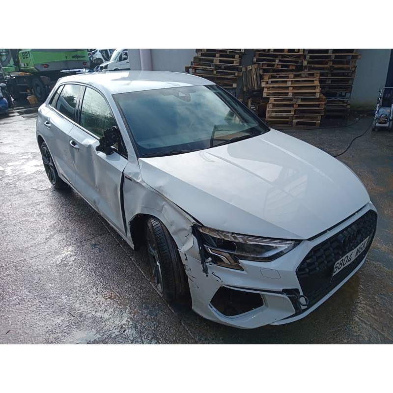 AUDI A3 SPORTBACK (8YA)