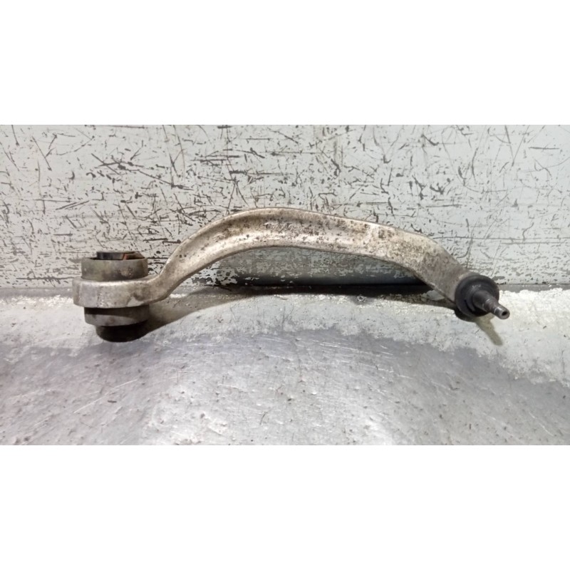 Recambio de brazo suspension inferior delantero derecho para audi a4 avant (b5) 2.5 tdi referencia OEM IAM 4D0407696J  