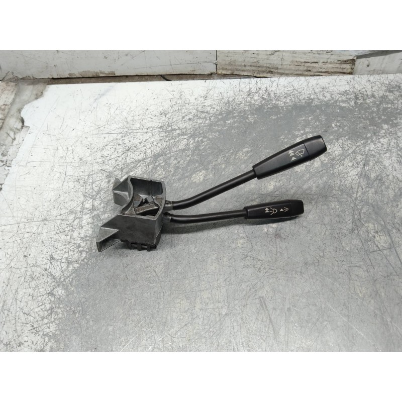 Recambio de mando limpia para ford fiesta berl./express l referencia OEM IAM 77FG11K665AA  