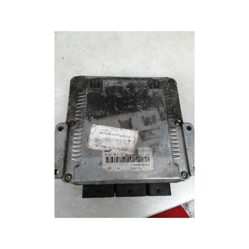 Recambio de centralita motor uce para renault megane i classic (la0) referencia OEM IAM 0281011131 HOM8200203584 8200276900