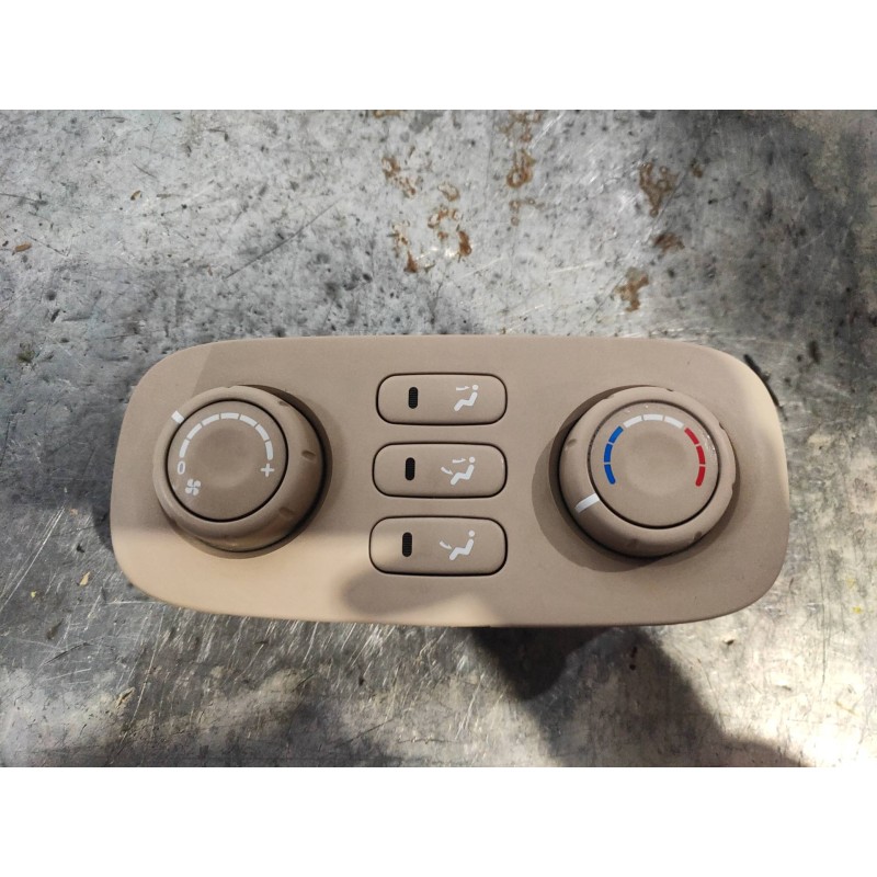 Recambio de mando calefaccion / aire acondicionado para kia carnival 2.9 crdi cat referencia OEM IAM 973404DXXX  