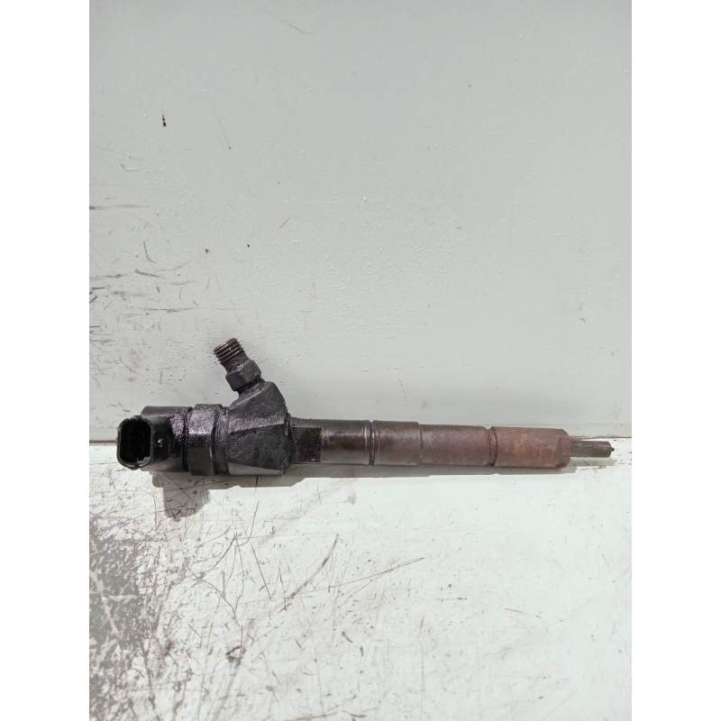 Recambio de inyector para opel insignia berlina referencia OEM IAM 0445110327 BOSCH 2008