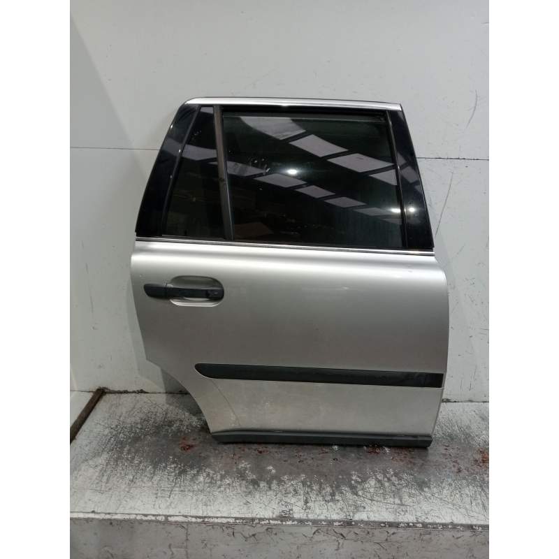 Recambio de puerta trasera derecha para volvo xc90 i (275) d5 awd referencia OEM IAM  5P 2006