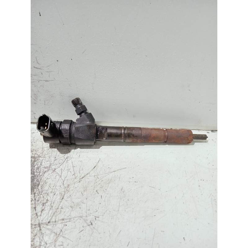 Recambio de inyector para opel insignia berlina referencia OEM IAM 0445110327 BOSCH 2008