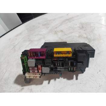 CAJA RELES / FUSIBLES 2129004201 5DK00962037 2129021201 2125453032