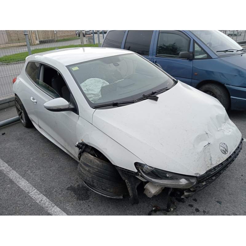 VOLKSWAGEN SCIROCCO (138)