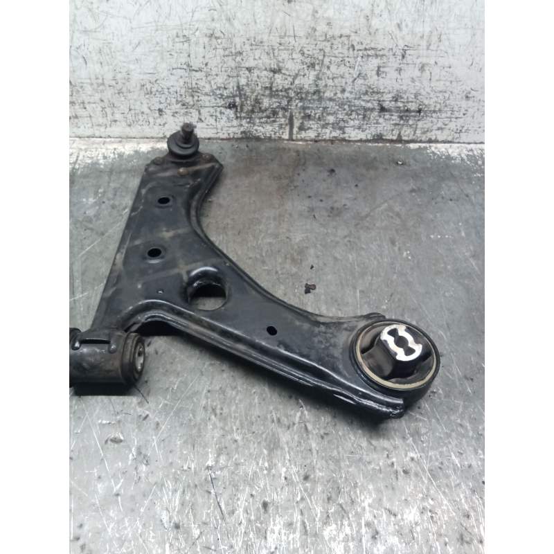 Recambio de brazo suspension inferior delantero derecho para peugeot bipper (aa_) 1.4 hdi referencia OEM IAM   