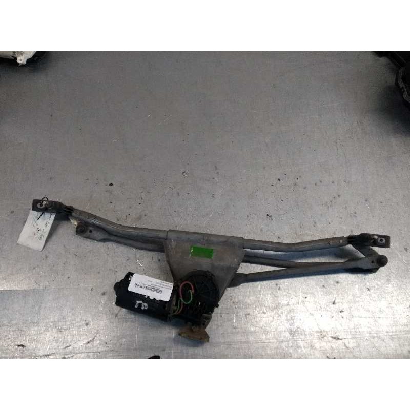 Recambio de motor limpia delantero para volvo serie 360 gls referencia OEM IAM 0390241313 3397020216 417247