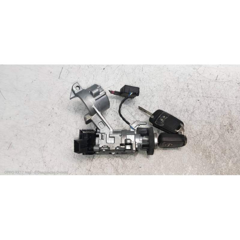 Recambio de conmutador de arranque para opel zafira tourer selective referencia OEM IAM 20939745  2012