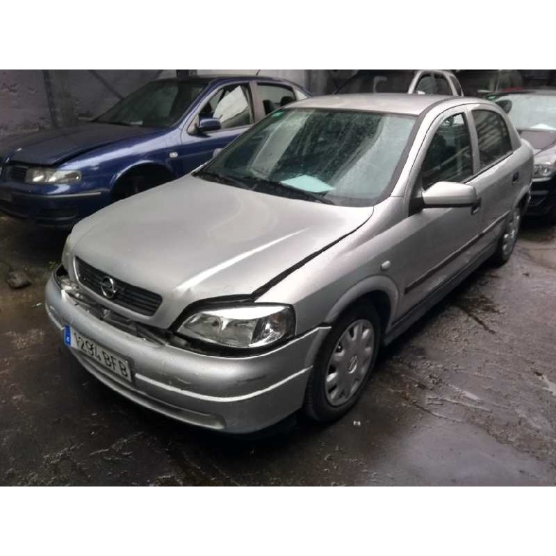 opel astra g berlina del año 2001