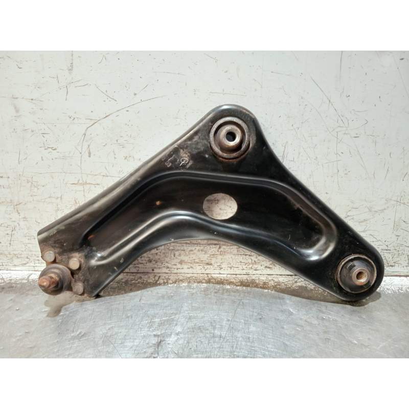 Recambio de brazo suspension inferior delantero izquierdo para citroën c3 referencia OEM IAM   