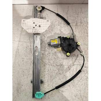 ELEVALUNAS DELANTERO DERECHO 82460H8000 F00S1W2196 8F05