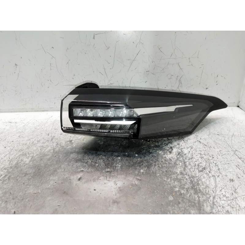 Recambio de piloto trasero derecho para peugeot 308 active pack hybrid referencia OEM IAM 9835299280  