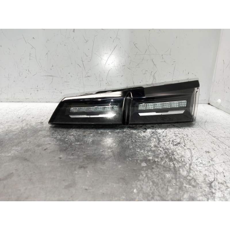 Recambio de piloto trasero derecho interior para peugeot 308 active pack hybrid referencia OEM IAM 9835300580  