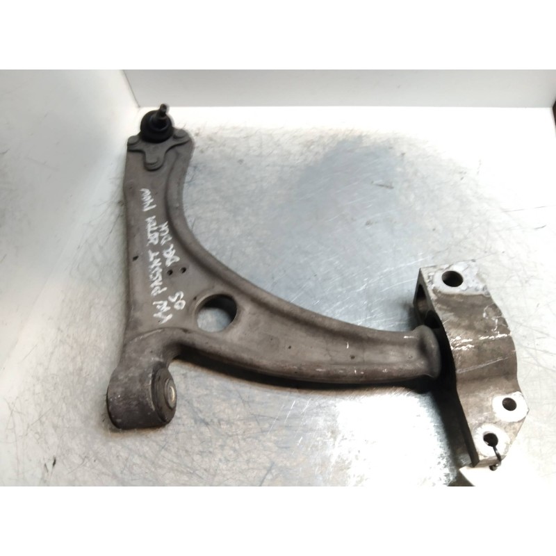 Recambio de brazo suspension inferior delantero derecho para volkswagen passat berlina (3c2) highline referencia OEM IAM   