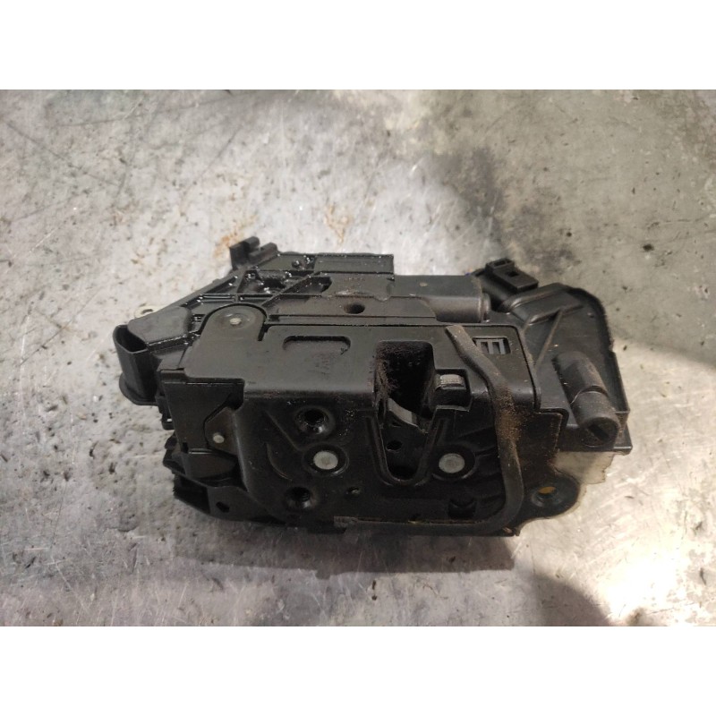 Recambio de motor cierre centralizado delantero derecho para seat ibiza st (6j8) style referencia OEM IAM 5N1837016F 16B5N183701